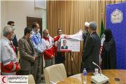 استاندار همدان عضوداوطلب هلال احمر شد .